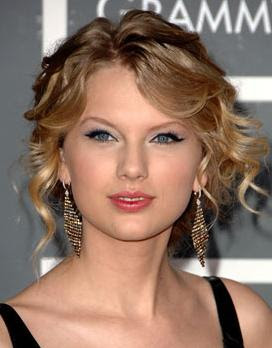 Taylor Swift Hairstyles