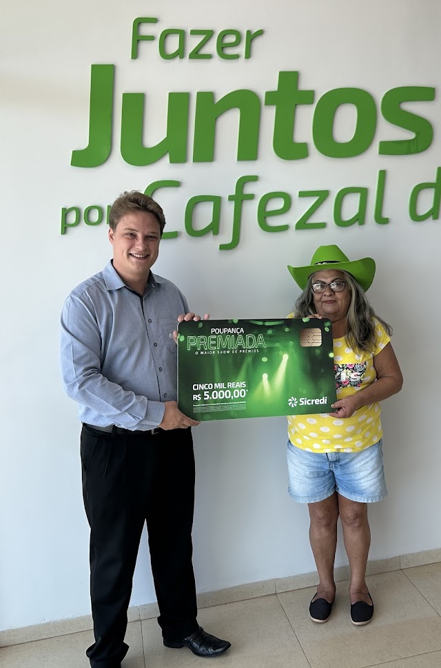Sicredi de Cafezal do Sul (PR) comemora prêmios da campanha Poupança Premiada