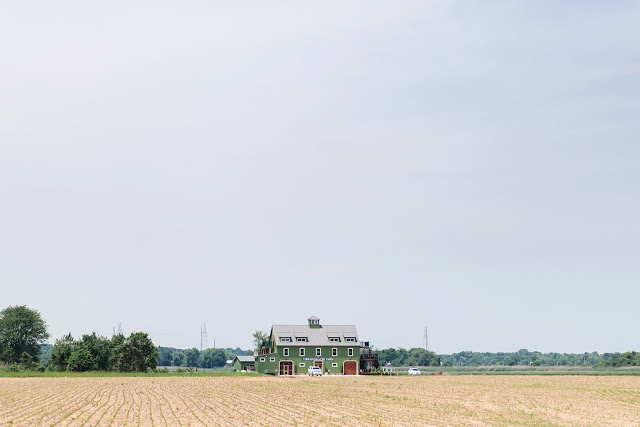 Thousand Acre Farm Wedding | Photos by Heather Ryan Photography