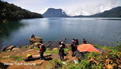 Danau Gunung Tujuh