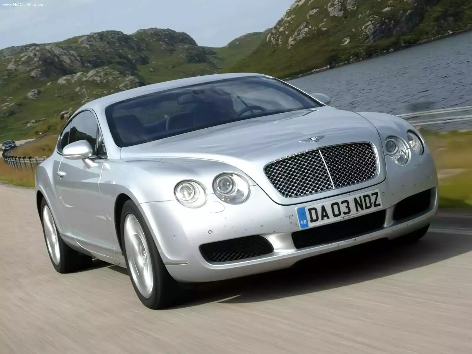 Hình ảnh xe ô tô Bentley Continental GT 2003 & nội ngoại thất