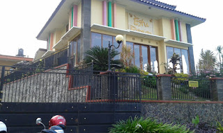 Villa Esturement Panderman Hill | villa di kota batu malang | 081-333-963-195