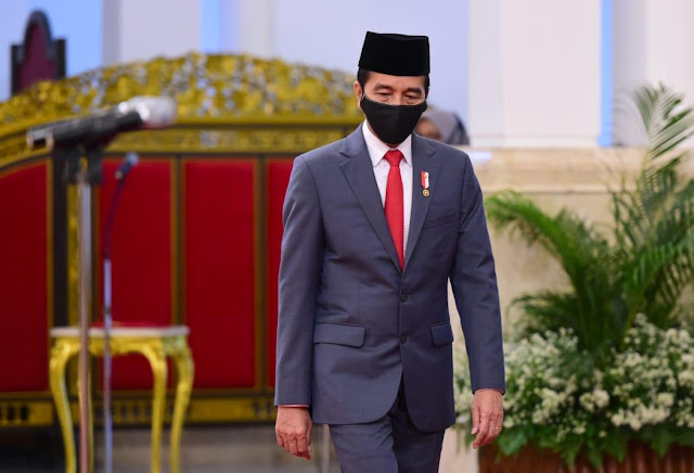 Presiden Jokowi Lantik Kepala BNPT dan Saksikan Pengucapan Sumpah Kepala PPATK