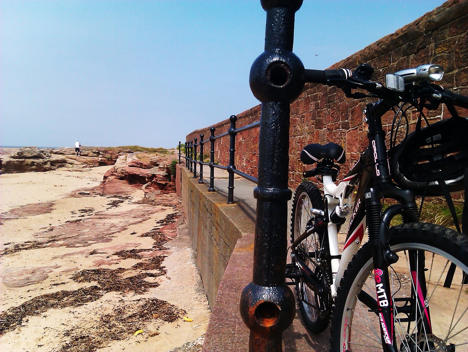 Bike rides along the Wirral coast this time to Hoylake to see a friend