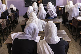 pressure-on-taliban-for-women-education