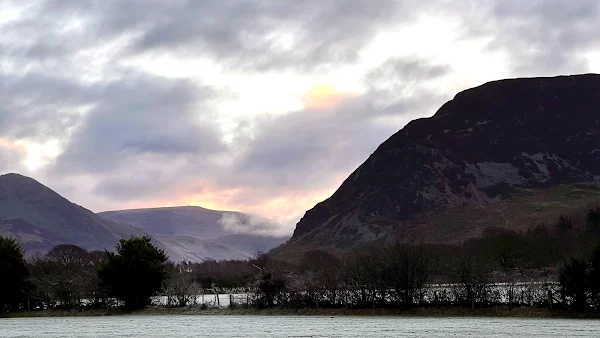 Departing Loweswater: the “mysterious Mellbreak” on the right