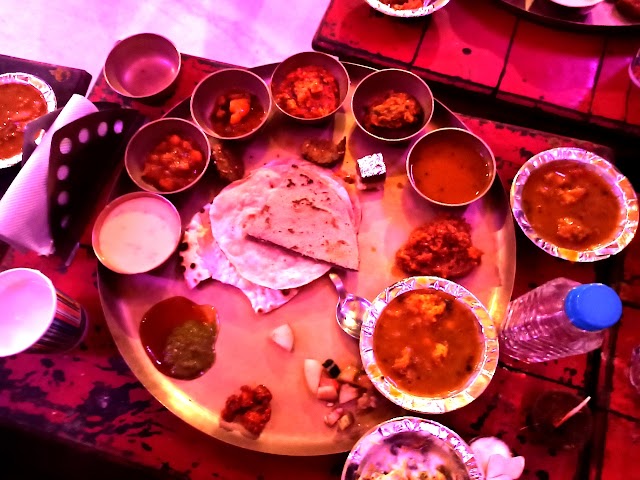 The Vintage Village Restaurant , Unlimited Food in Ahmedabad | Best Gujarati Thali in Ahmedabad 2023