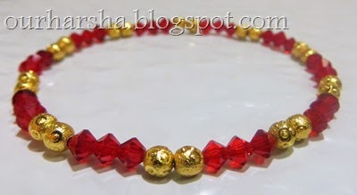 Red beaded bracelet (1)