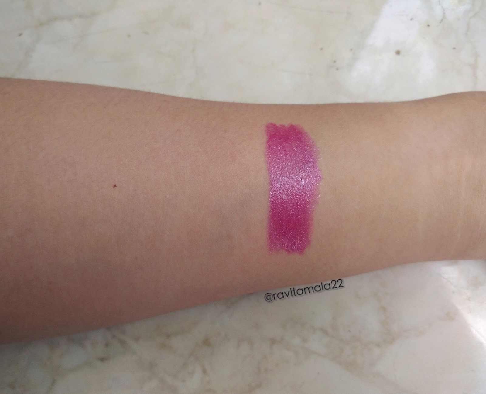 Revlon Colorbust Lacquer Balm