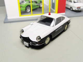 tomica limited vintage porsche police car