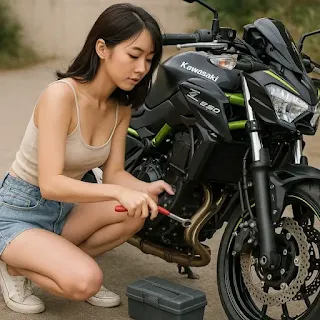 가와사키 Z650 점검 모습