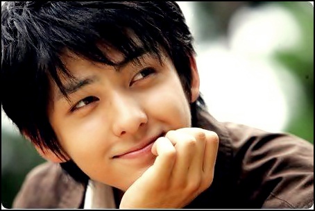 http://vietsukino.blogspot.com/2012/08/profil-dan-fakta-kim-ki-bum.html