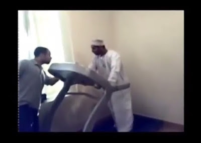 Arab Lucu Ngapak Gagal Pakai Treadmill