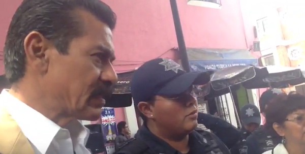 Grabación de spot de EPN en barrio de Puebla causa molestia entre vecinos