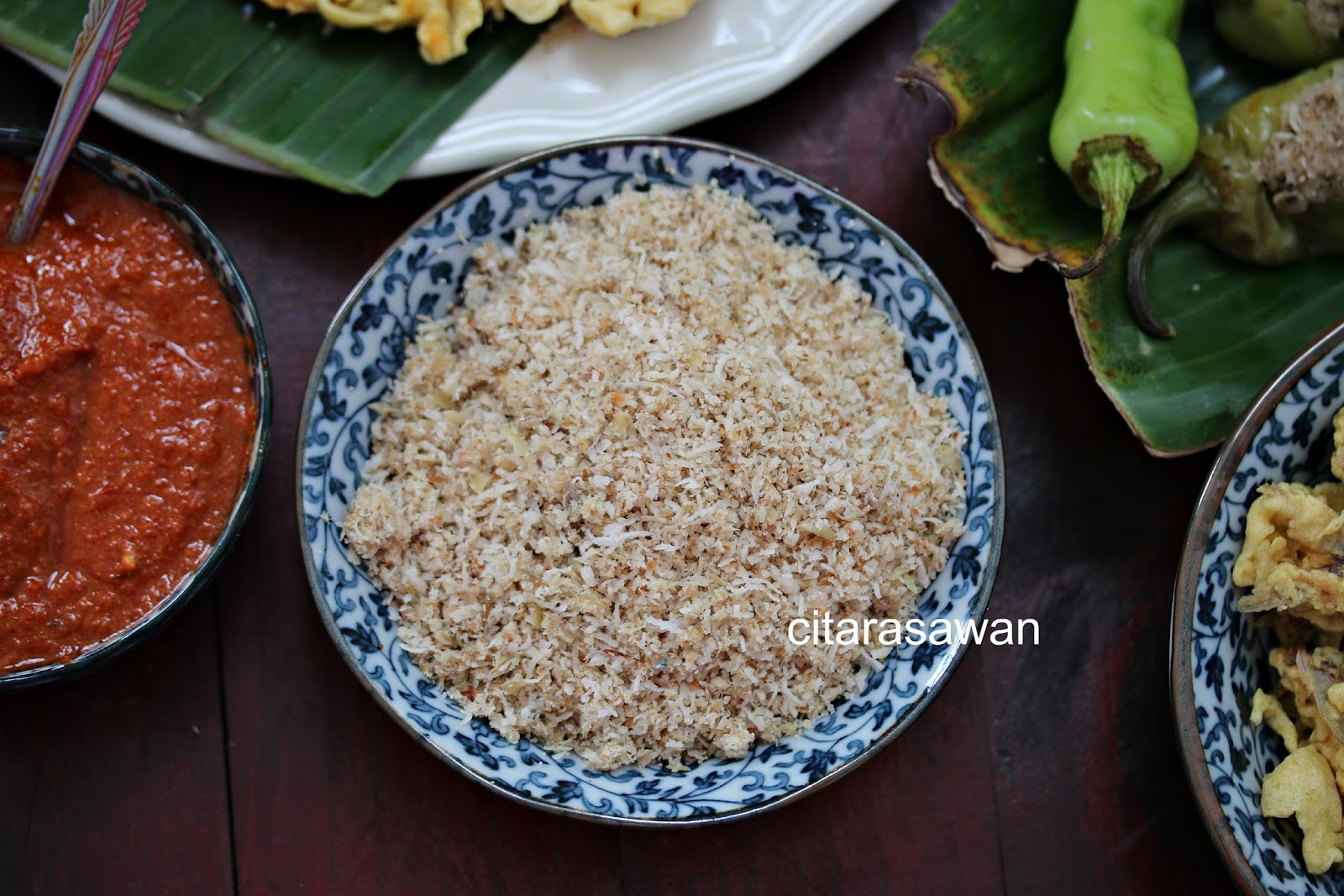 Nasi Kerabu, Sambal Tumis, Sambal Lada dan Sambal Ikan 