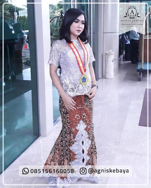 SEWA KEBAYA WISUDA MURAH SURABAYA