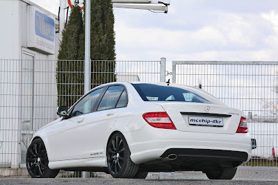 2009 Mcchip Mercedes C-Class White-Series