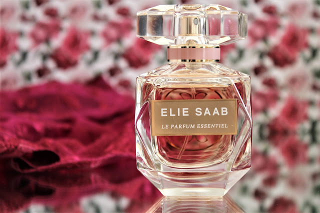 La Parfum Essentiel Elie Saab avis, nouveau parfum femme elie saab, avis le parfum essentiel elie saab, le parfum elie saab, avis le parfum elie saab, parfums elie saab, fragrance, elie saab perfumes, parfum femme fleur d'oranger