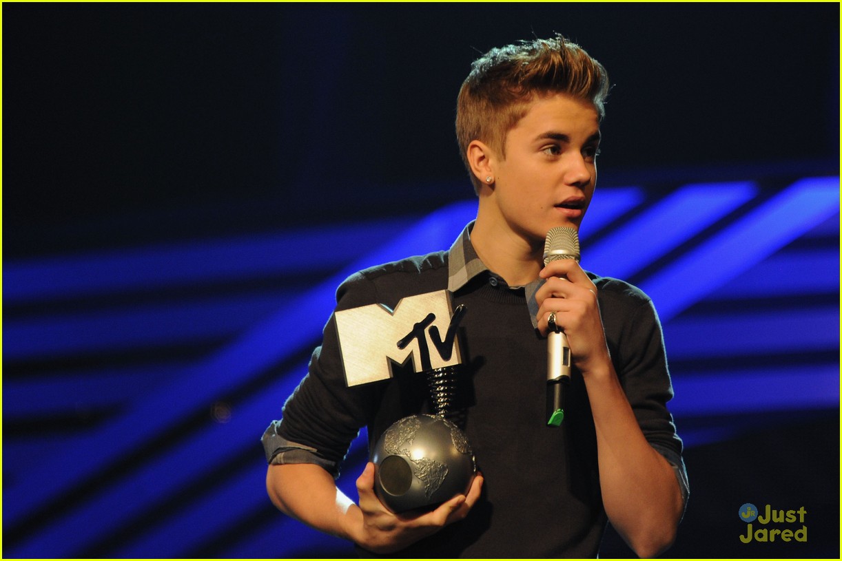 justin bieber ema