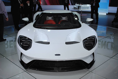 Pictures of the 2017 Ford GT at NAIAS