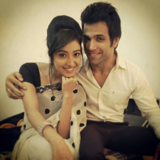 Rithvik Dhanjani & Asha Negi Couple HD Wallpapers Free Download