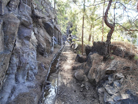 Canal a la presa del Vaquero