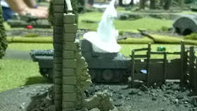 Bolt action tank wars