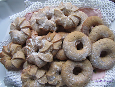 Galletas de azúcar,  canela y clavo