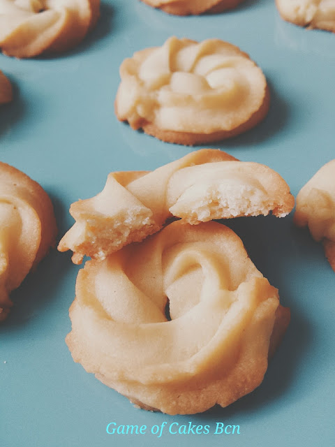 Galletas de mantequilla tipo danesas, pastas de té