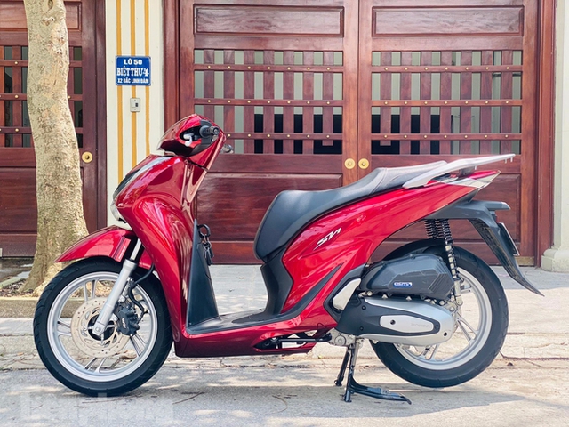 Xe máy cũ tăng giá  - Ảnh 2.