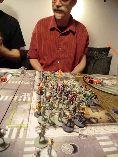 Zombicide Game play scenario Switch city survivors zombie