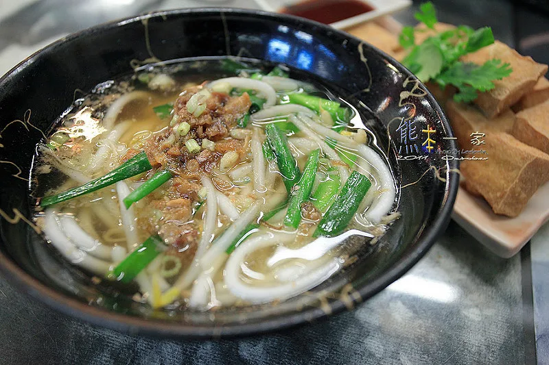 金源發台灣傳統美食|手工米苔目|刀切魯肉飯