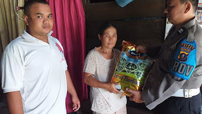 Polsek Idanogawo Peduli sesama bagikan Tali Asih kepada seorang janda kurang Mampu di Idanogawo