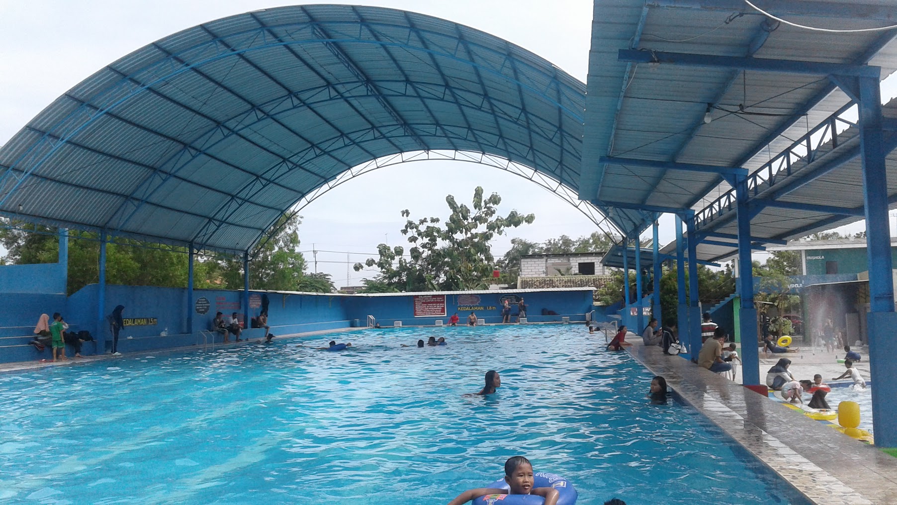 Kolam renang umum Bojonegoro Water Sport