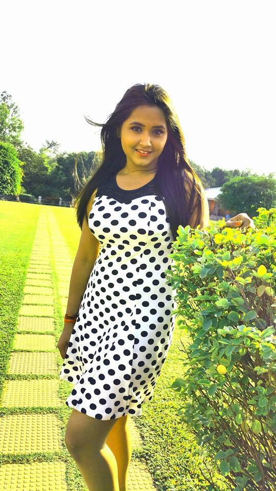 Kajal Raghwani Selfie Image