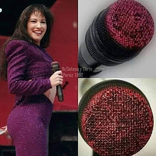 El micrófono de Selena