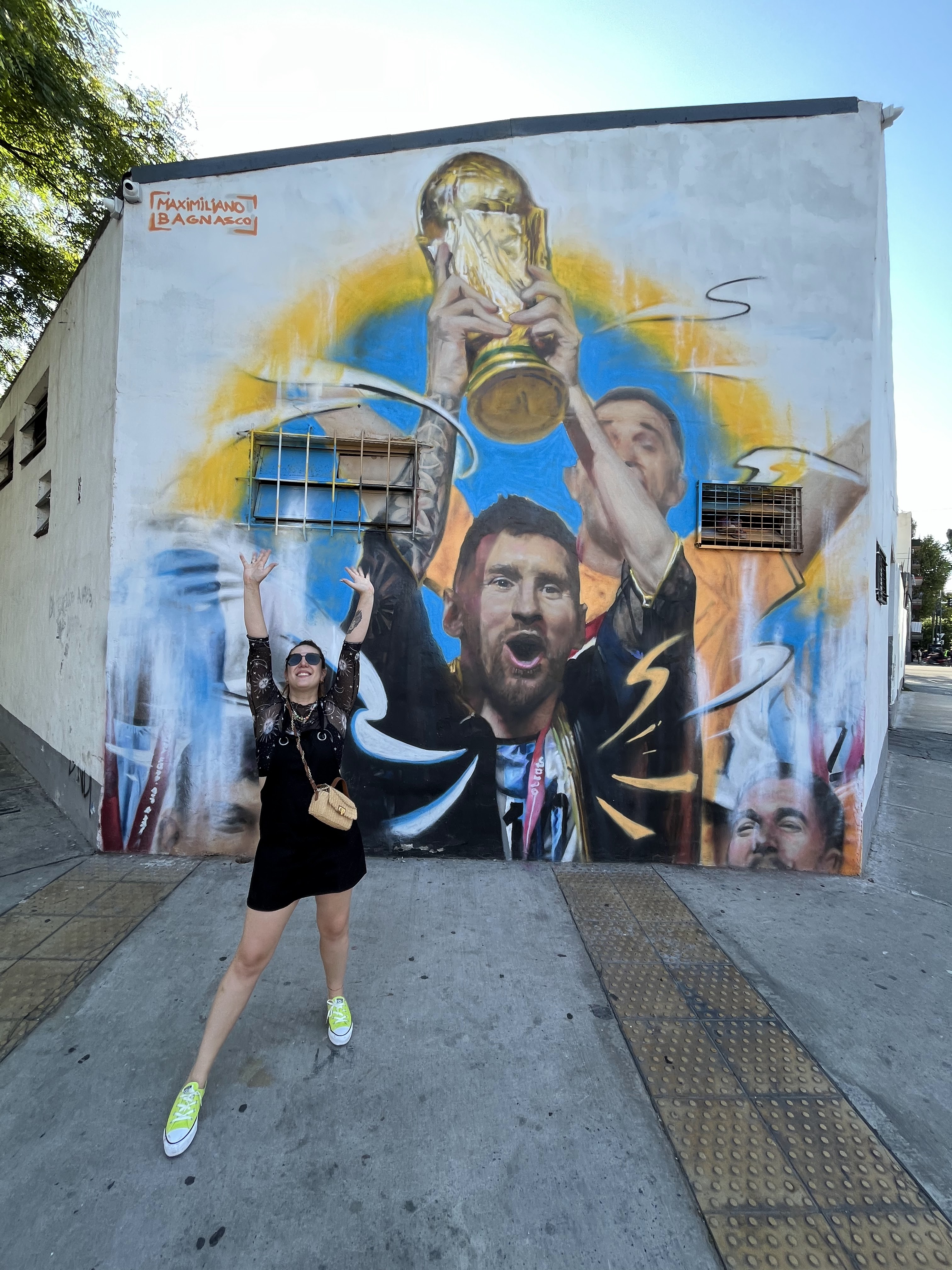 mural equina messi palermo