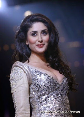 Kareena-Kapoor-hot-cleavage (13)