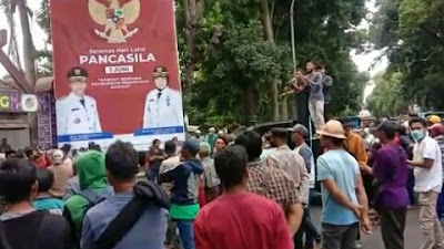 Demo Bernada Sarkastis Terhadap Gubernur Menuai Kecaman, Sambirang: Pelakunya Pantas Dituntut