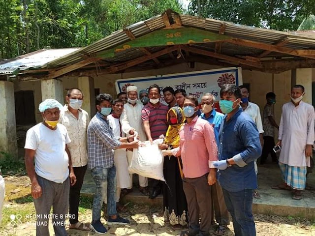 করোনা সংকটে বাঁশখালীর সাধনপুরে মাস্টার নজির আহমদ ট্রাস্টের পক্ষ থেকে ত্রাণ বিতরণ সম্পন্ন