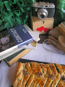 Trenza de espinacas, requesón y nueces