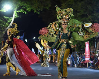 Ribuan Masyarakat Antusias Dengan Digelarnya Kembali Kediri Nite Carnival 