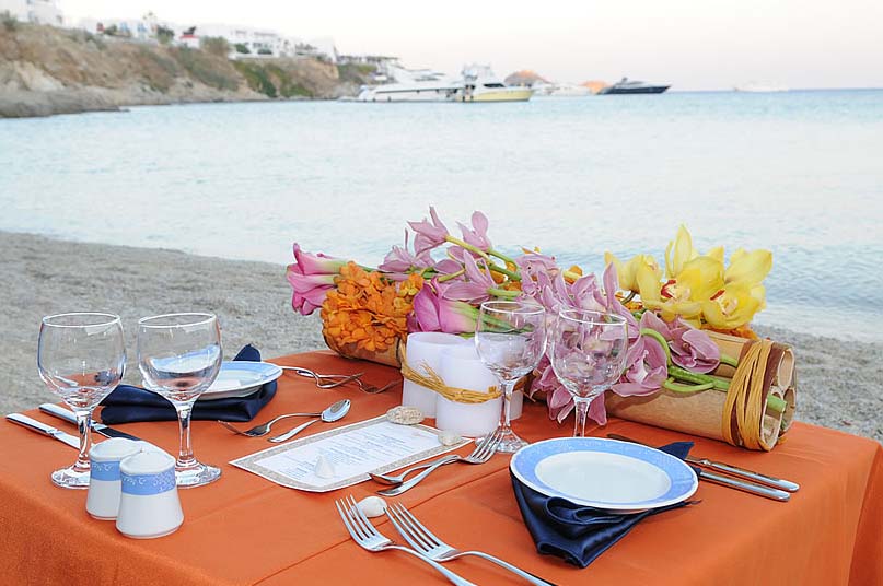 beach wedding linen centerpiece