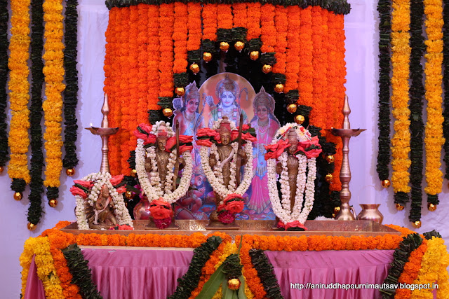 Shraddhavan attending Ramraksha Pathan on Aniruddha Pournima Utsav at Shree Harigurugram, Bandra