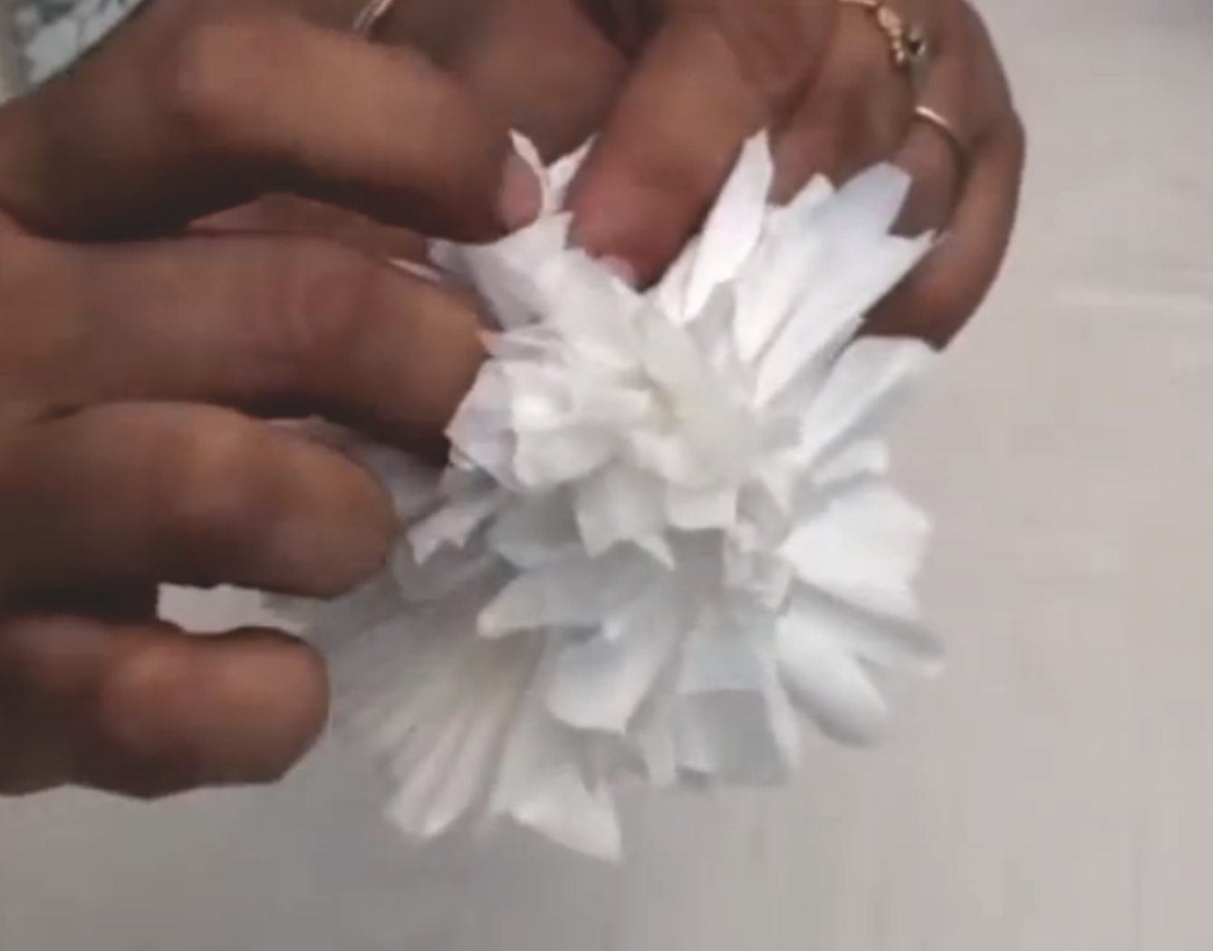 Cara Membuat Kerajinan  Tangan  Bunga Dari Tissue