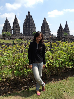 Numpang beken di prambanan