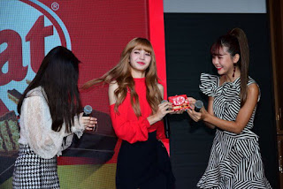 180918 [Photos] BLACKPINK at KitKat 45th Anniversary Celebration