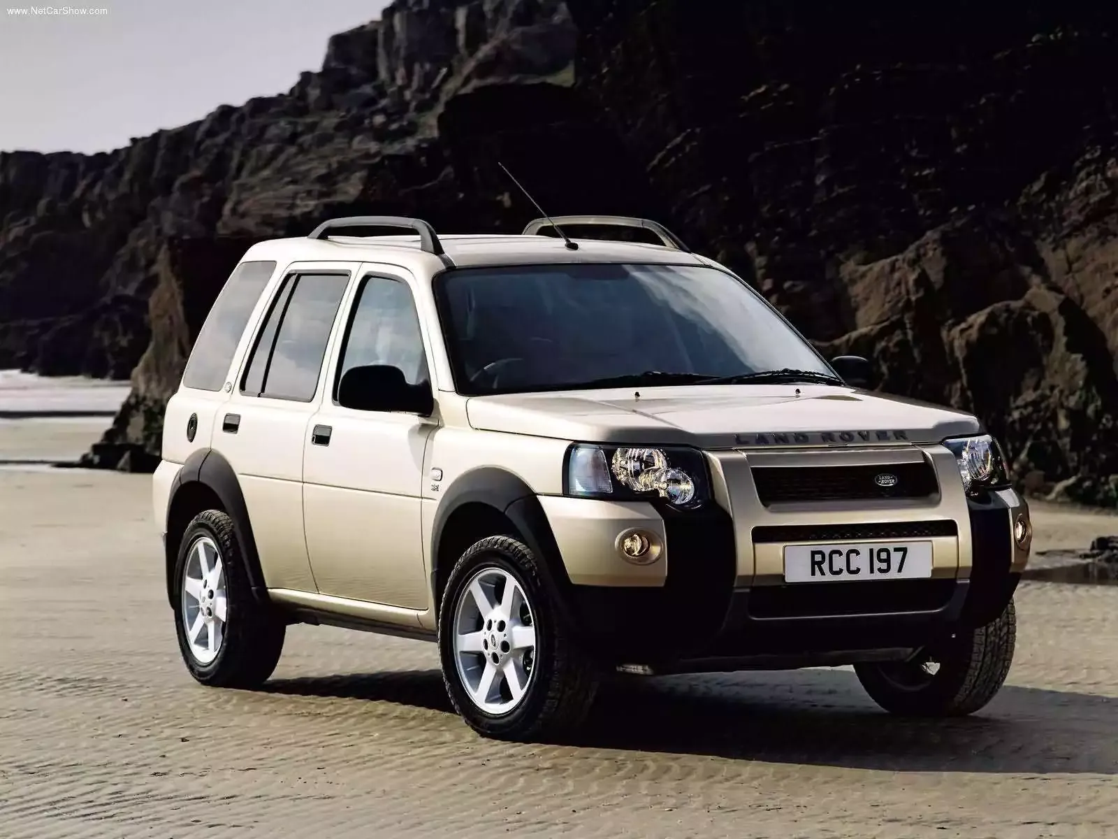 Hình ảnh xe ô tô Land Rover Freelander Td4 5door 2004 & nội ngoại thất