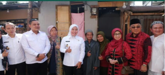 Wawako Palembang  Tinjau Rumah Tak Layak Huni 