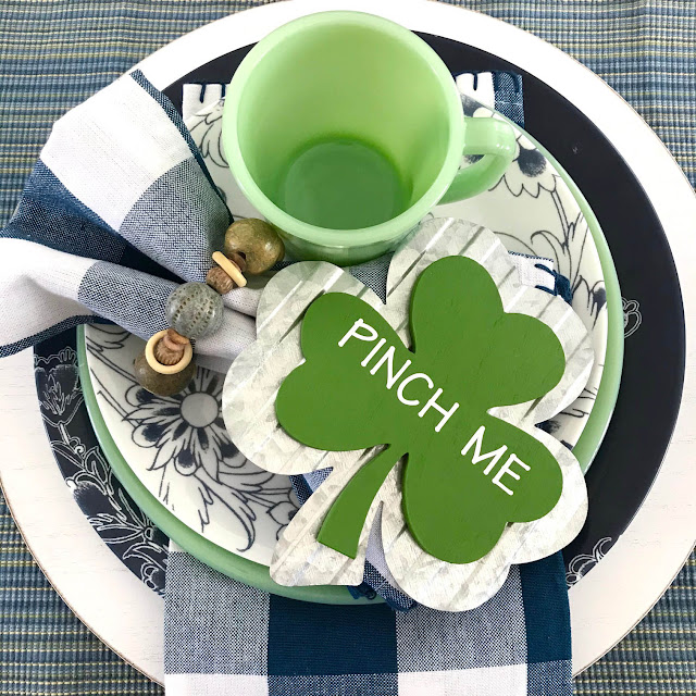 St. Patty's Day Table Scape by Thistle Thicket Studio. www.thistlethicketstudio.com